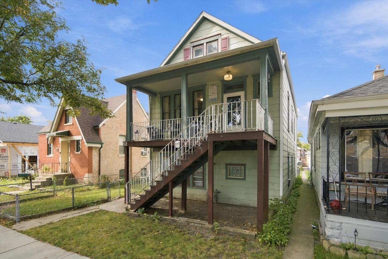 2532 Grove Ave., Berwyn, IL 60402