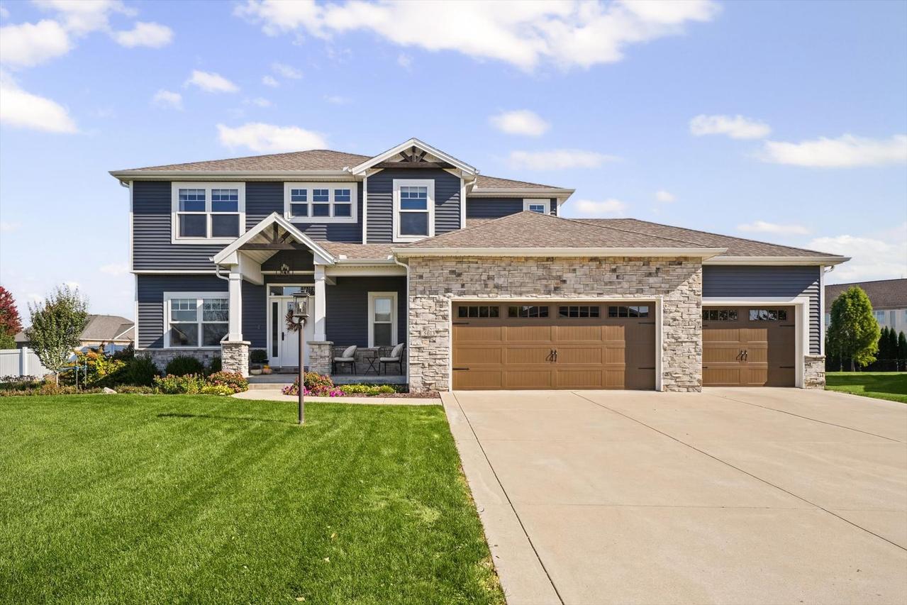 5013 Chestnut Grove Dr., Champaign, IL 61822