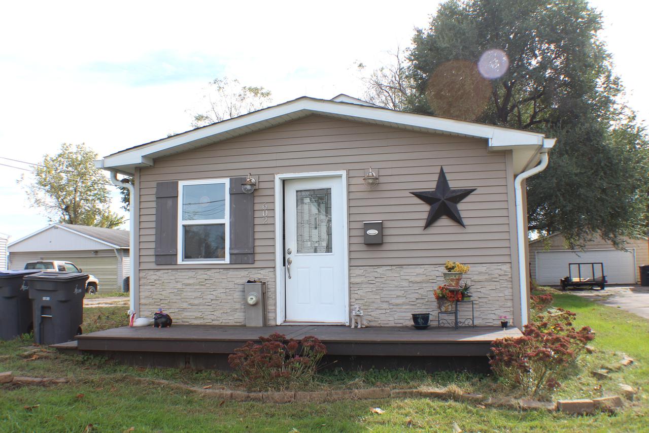 602 3rd Ave., Milan, IL 61264