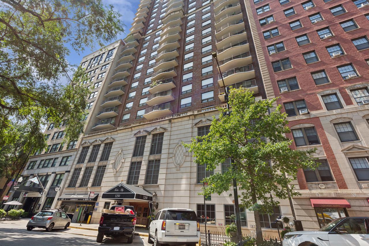 1250 N Dearborn St. #9C, Chicago, IL 60610