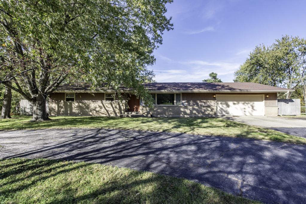 11850 W 29th St., Beach Park, IL 60099