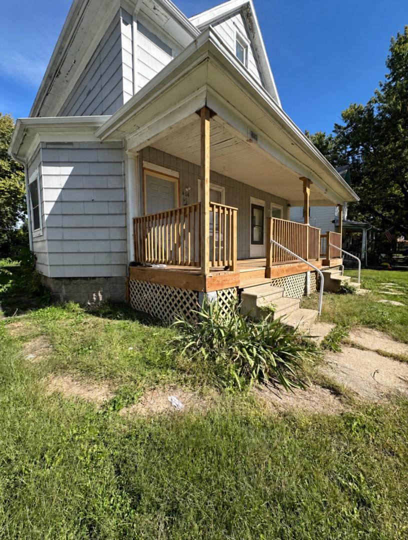 406 W 6th St., Sterling, IL 61081