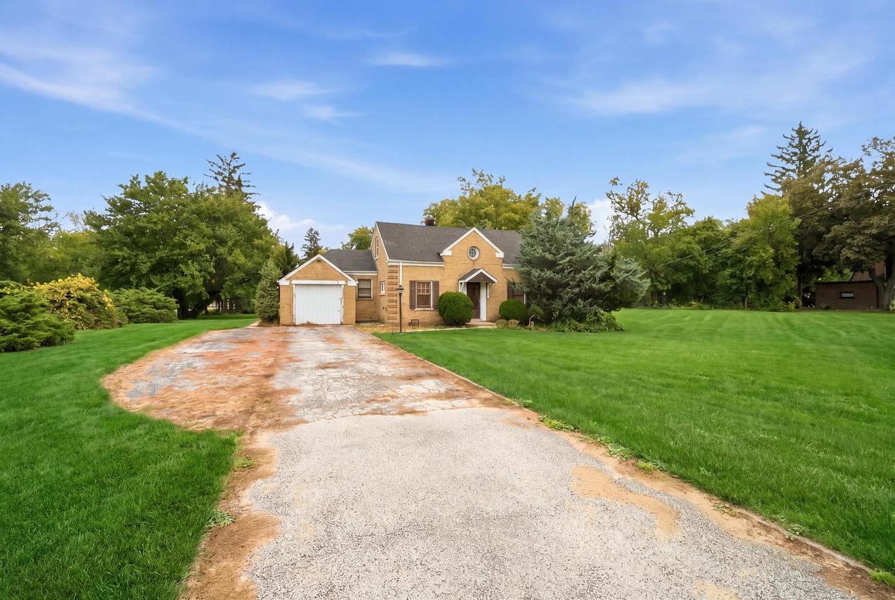 300 E Camp Mcdonald Rd., Prospect Heights, IL 60070