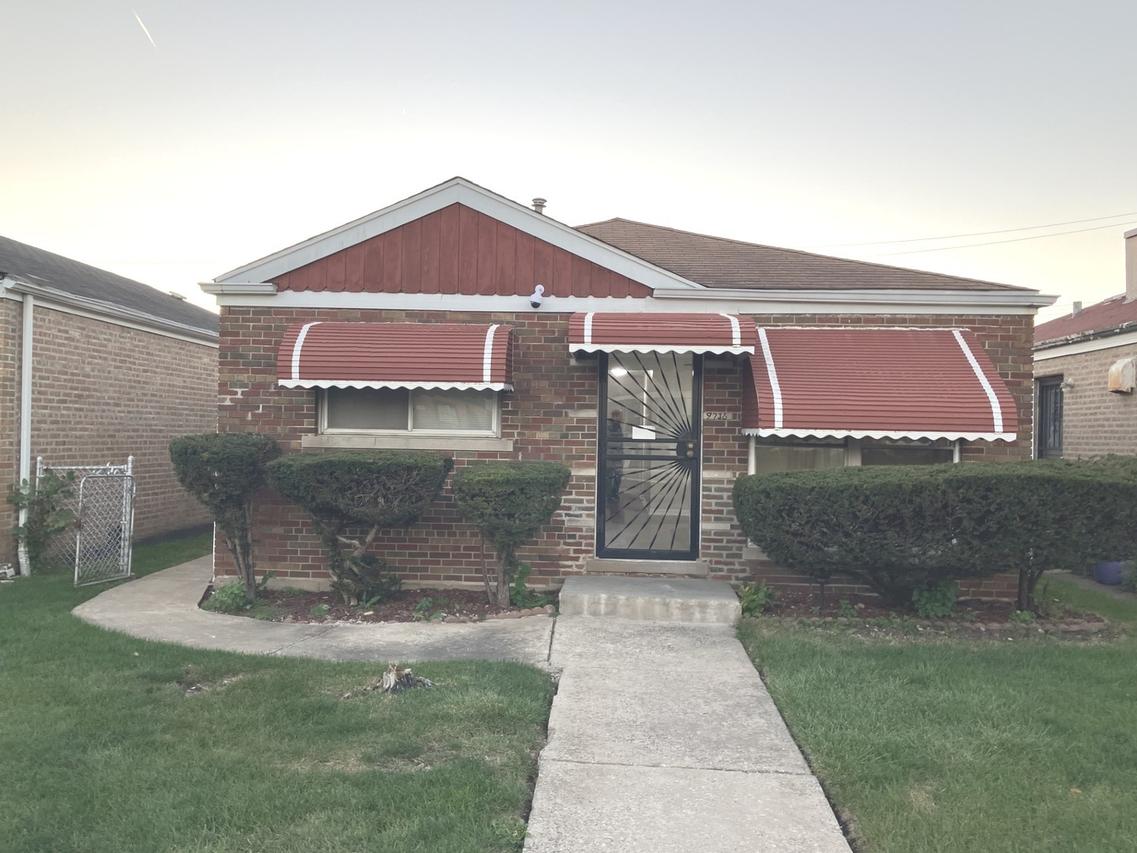9736 S Emerald Ave., Chicago, IL 60628