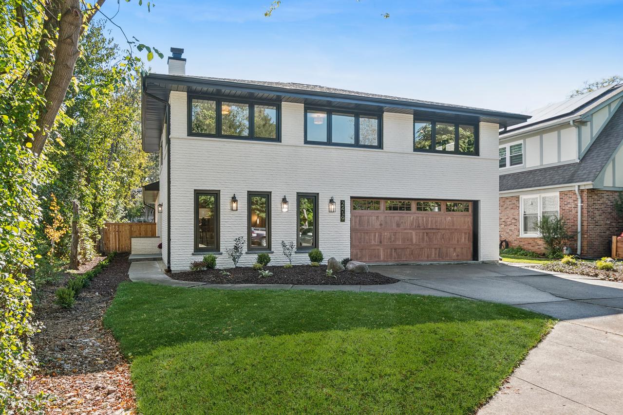 2419 Lake Ave., Wilmette, IL 60091