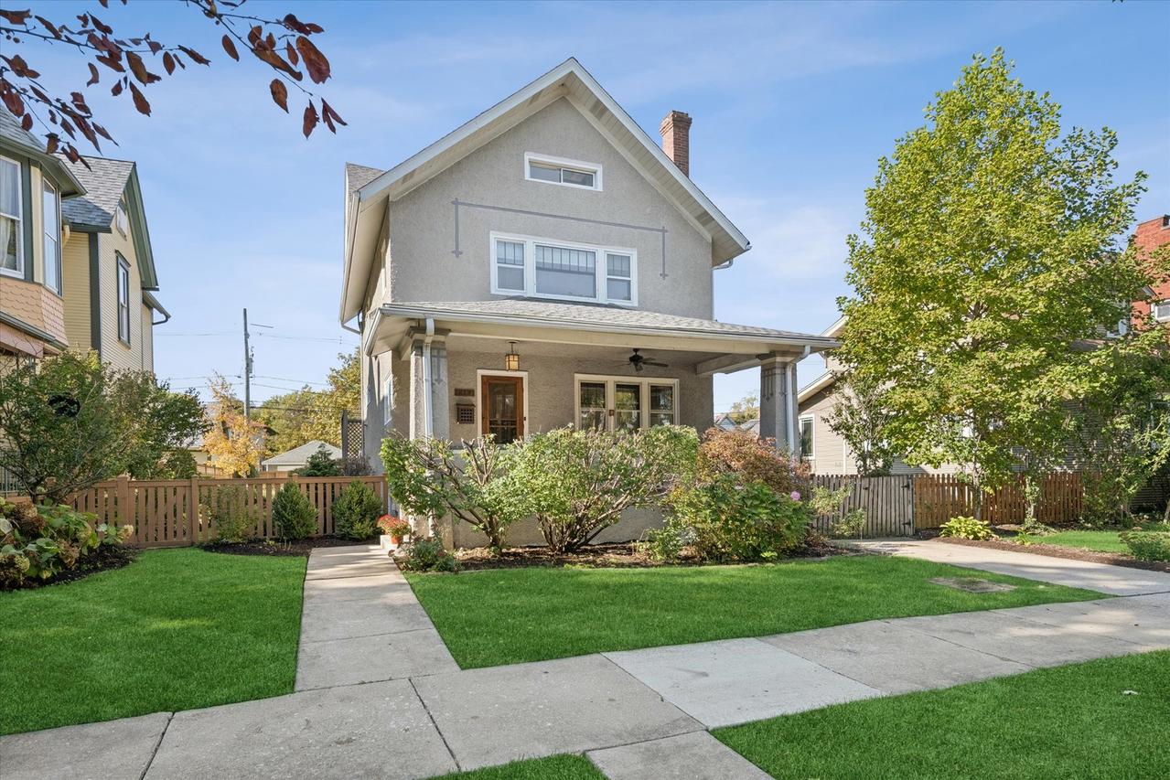 629 S Lombard Ave., Oak Park, IL 60304