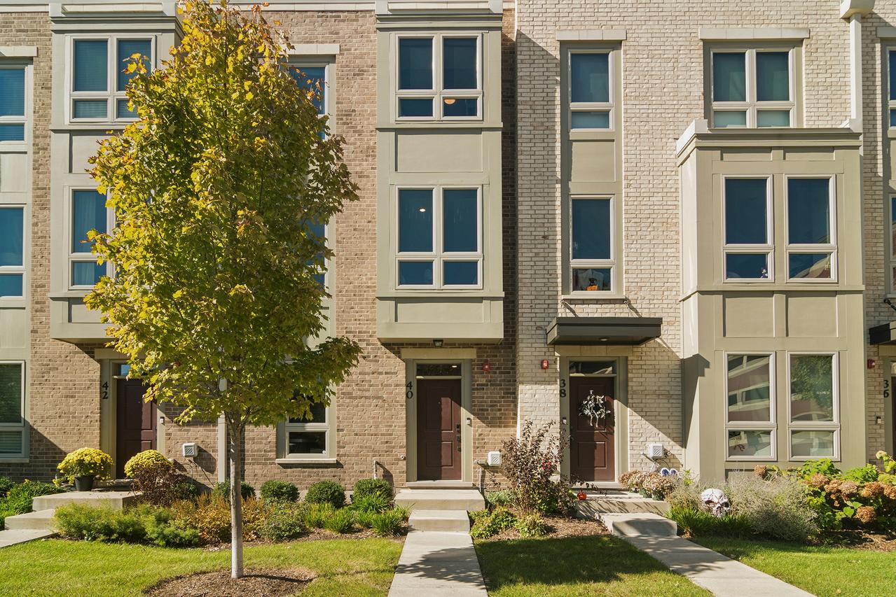 40 S Highland Ave., Arlington Heights, IL 60005