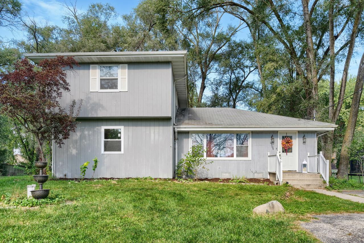 2705 Russett Rd., Mchenry, IL 60050