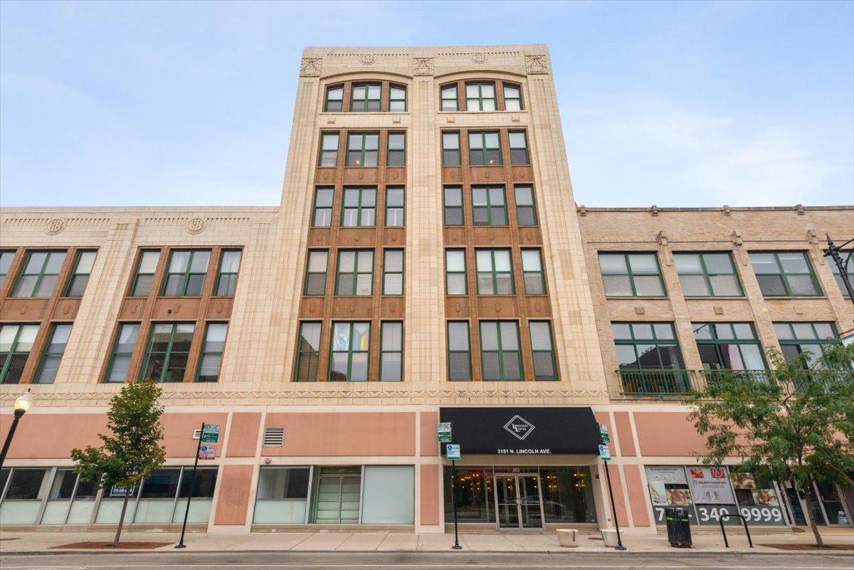 3151 N Lincoln Ave. #318, Chicago, IL 60657