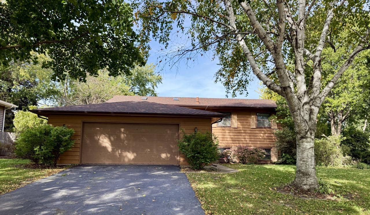 818 Horne St., St. Charles, IL 60174