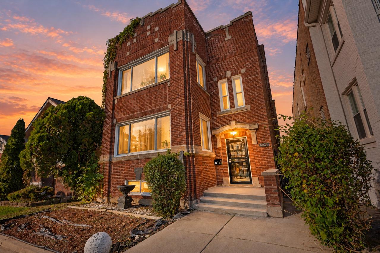 8034 S Aberdeen St., Chicago, IL 60620