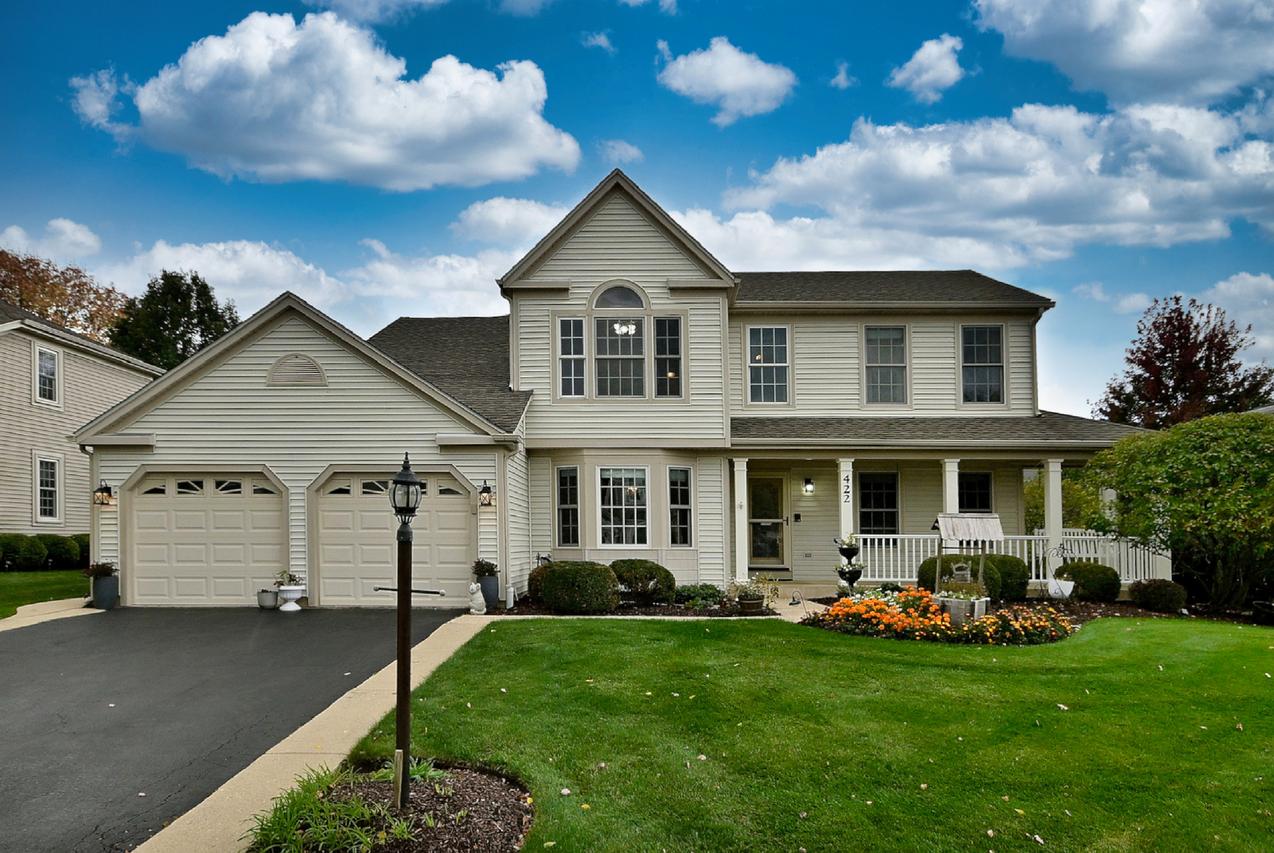 422 Atlantic Ln., Elk Grove Village, IL 60007