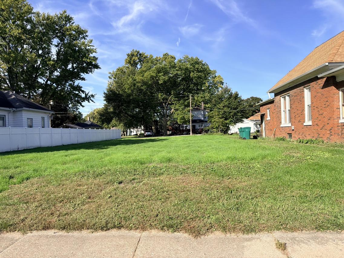 1008 N Bloomington St., Streator, IL 61364