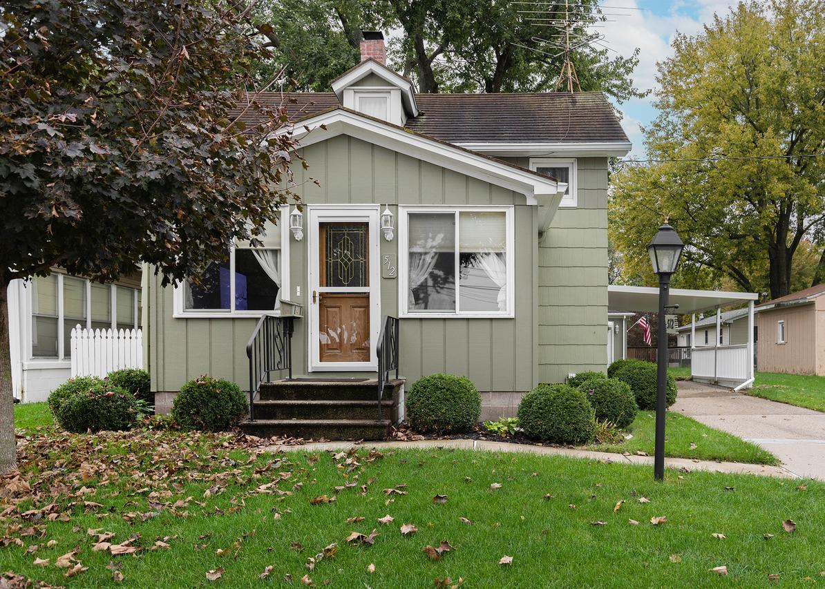 512 22nd Ave., East Moline, IL 61244