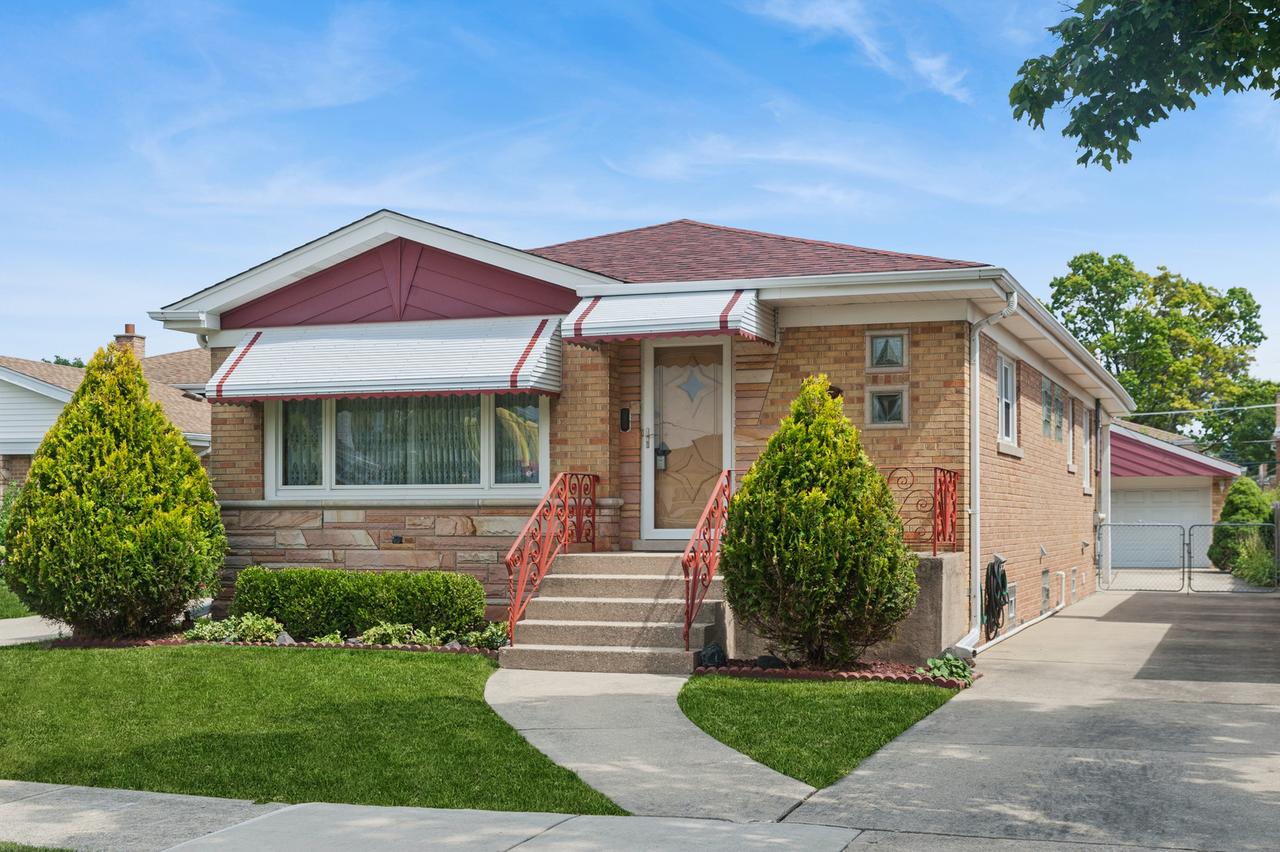 4525 N Pontiac Ave., Norridge, IL 60706