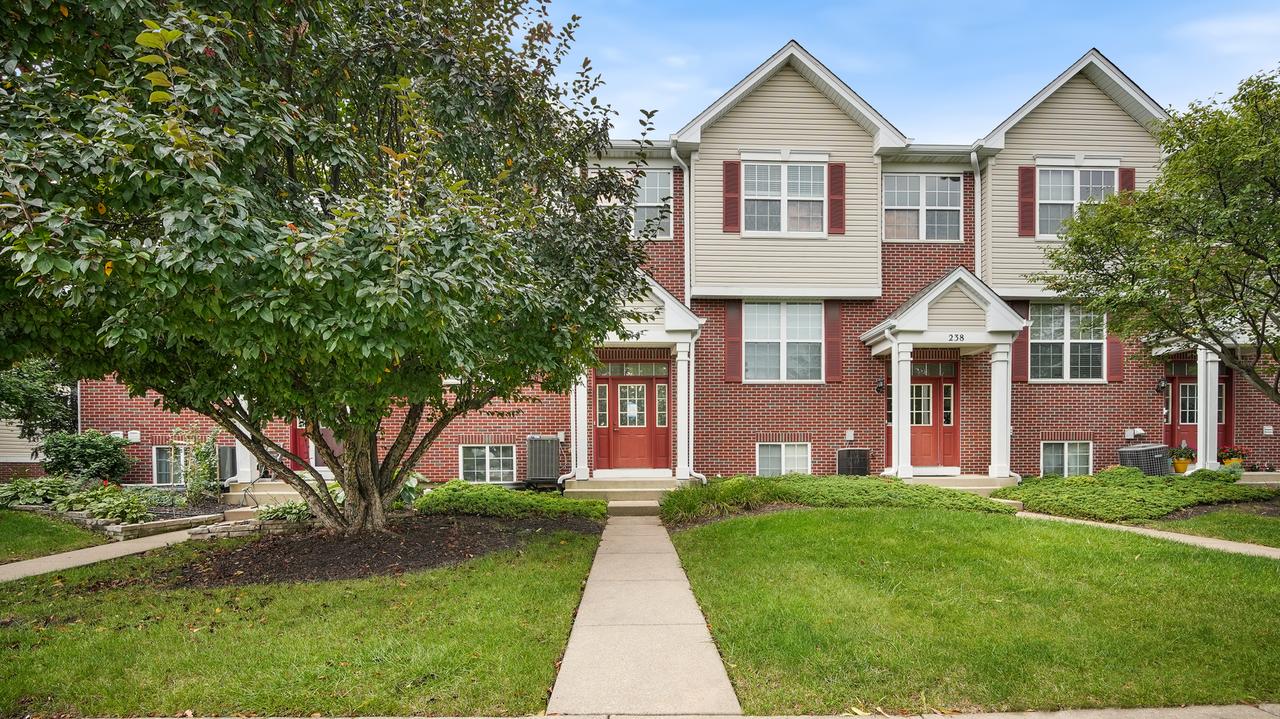 240 S Alder Creek Dr., Romeoville, IL 60446