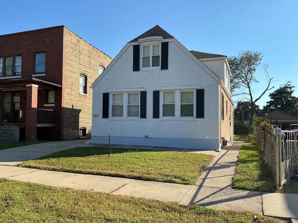 2323 Vernon St., Blue Island, IL 60406