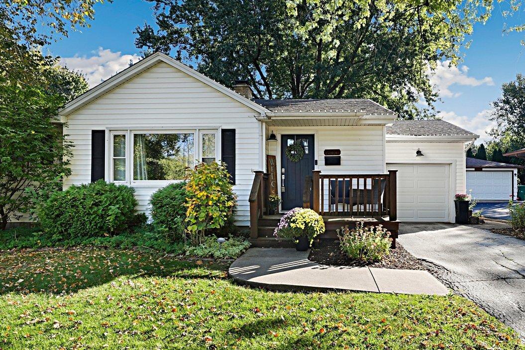 800 Read St., Lockport, IL 60441