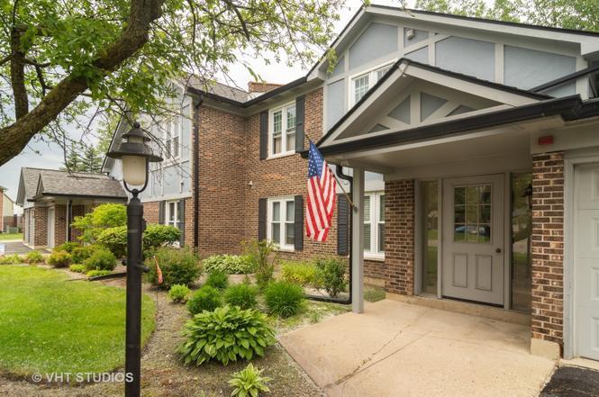 172 Grove Ave. #C, Des Plaines, IL 60016