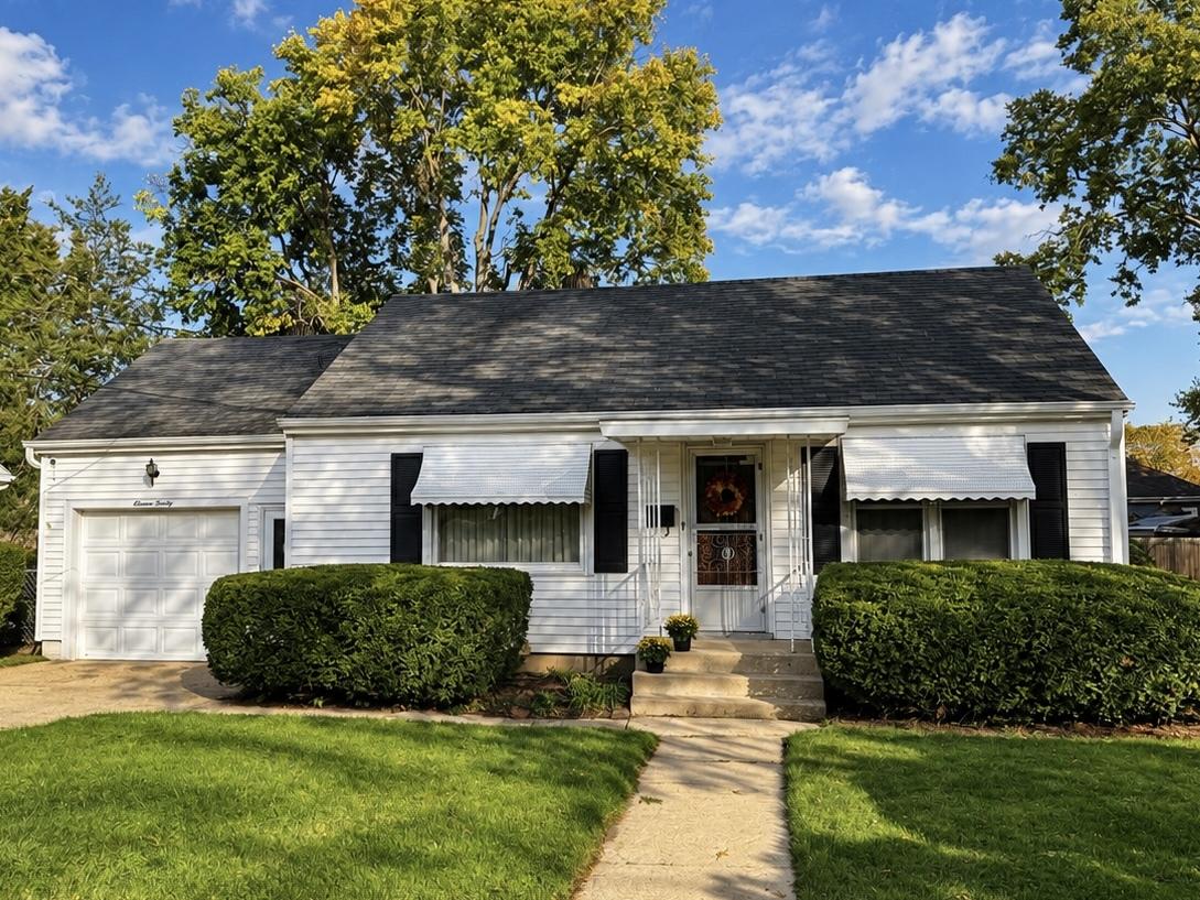 1120 Charles St., Ottawa, IL 61350