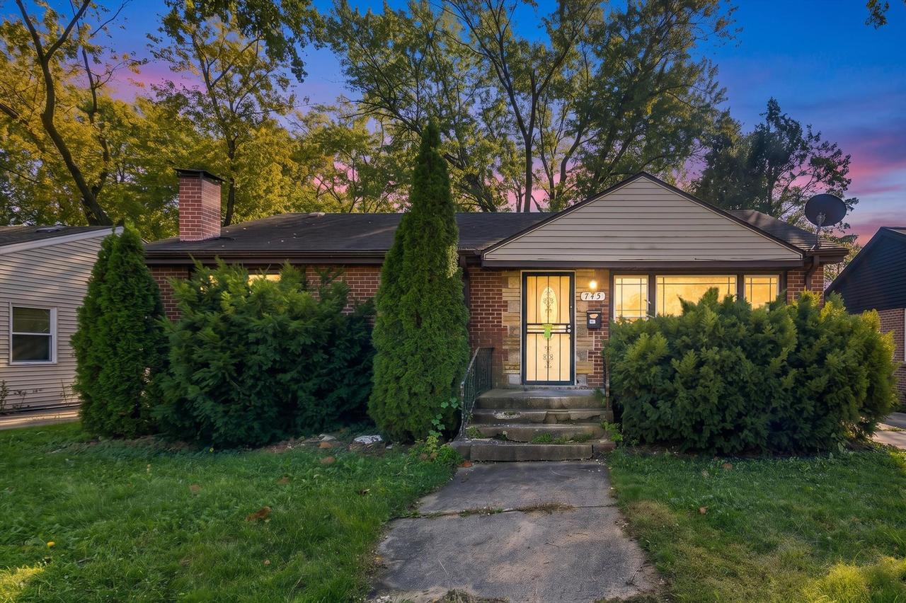 745 E 155th Pl., South Holland, IL 60473