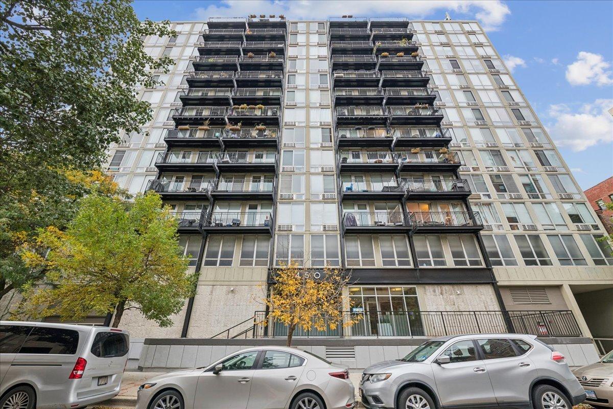 450 W Briar Pl. #11K, Chicago, IL 60657