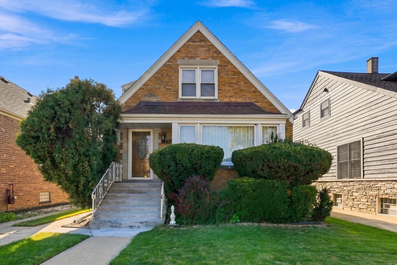 5434 S Neenah Ave., Chicago, IL 60638