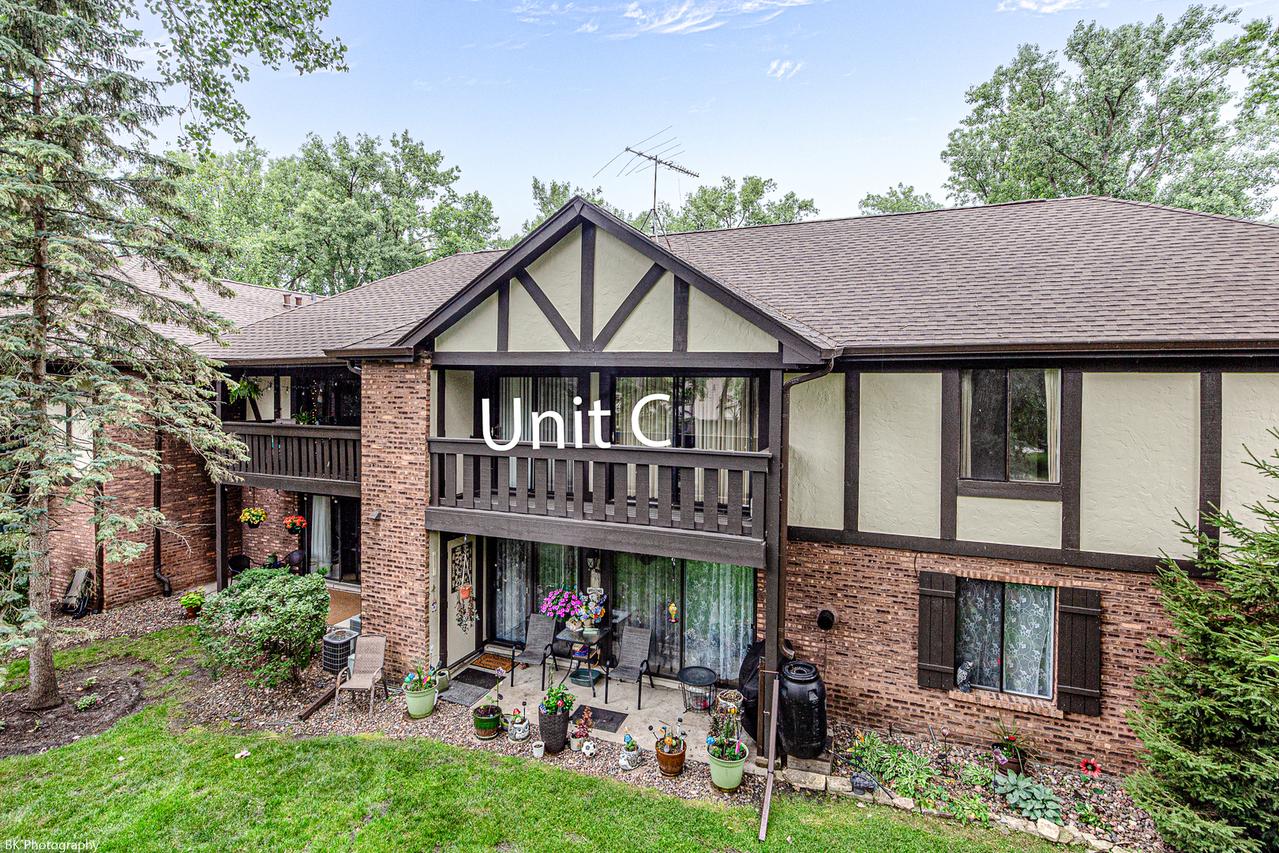 8127 Chestnut Dr. #58C, Palos Hills, IL 60465