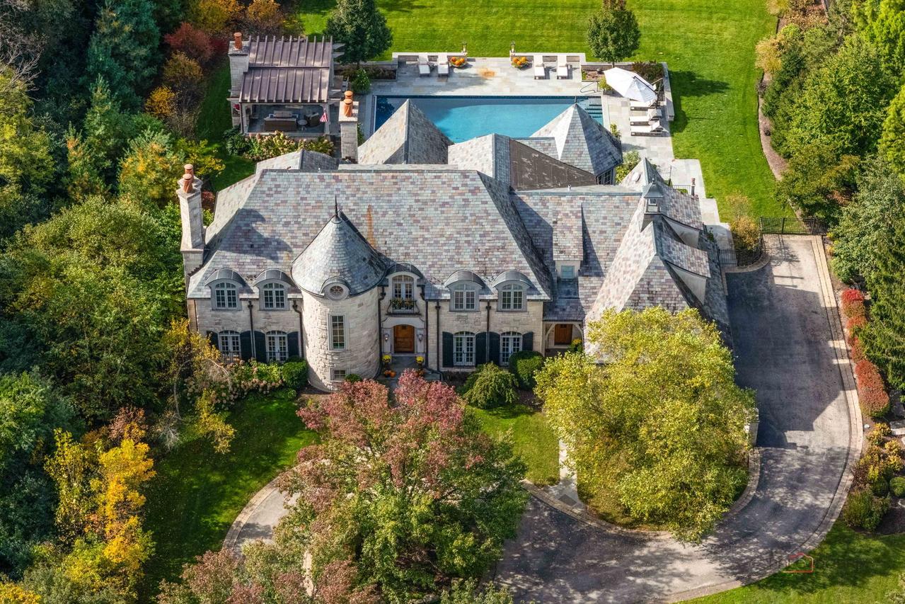 170 N Savanna Ct., Lake Forest, IL 60045