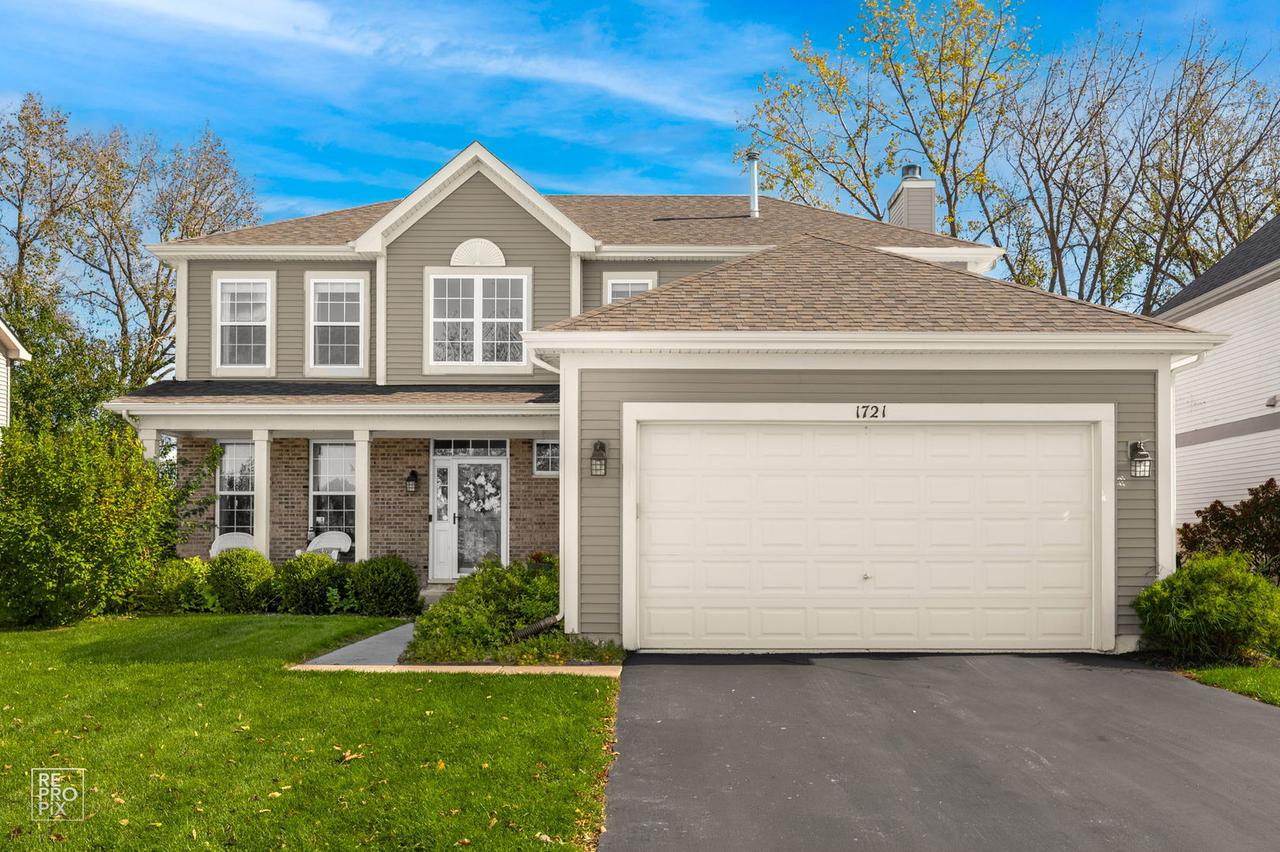 1721 Cameron Dr., Hampshire, IL 60140