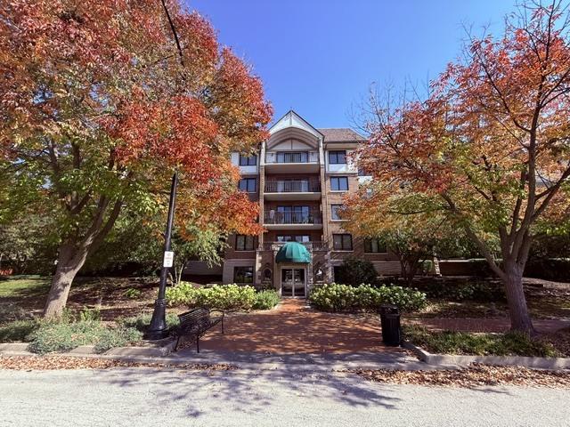 5 S Pine St. #407B, Mount Prospect, IL 60056