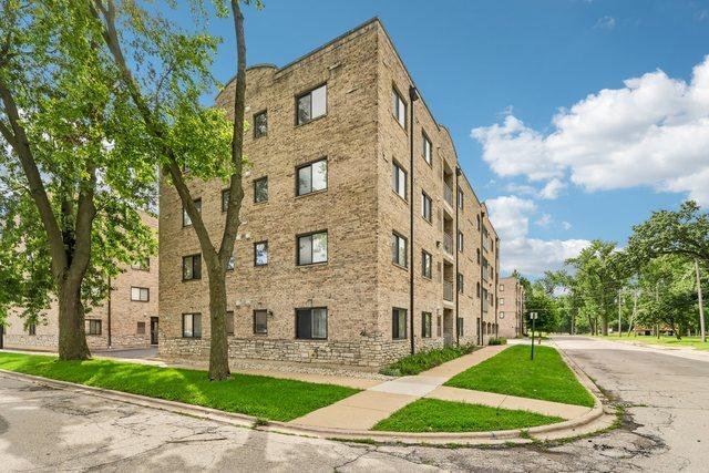 7335 Oakwood Ave. #2F, Lyons, IL 60534