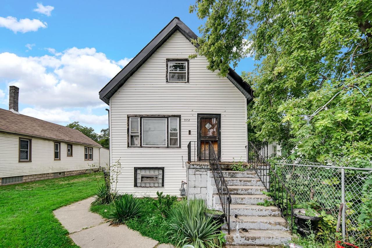 9952 S Vincennes Ave., Chicago, IL 60643