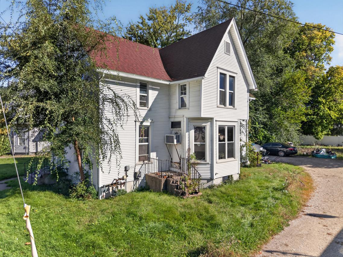 424 State St., Ottawa, IL 61350