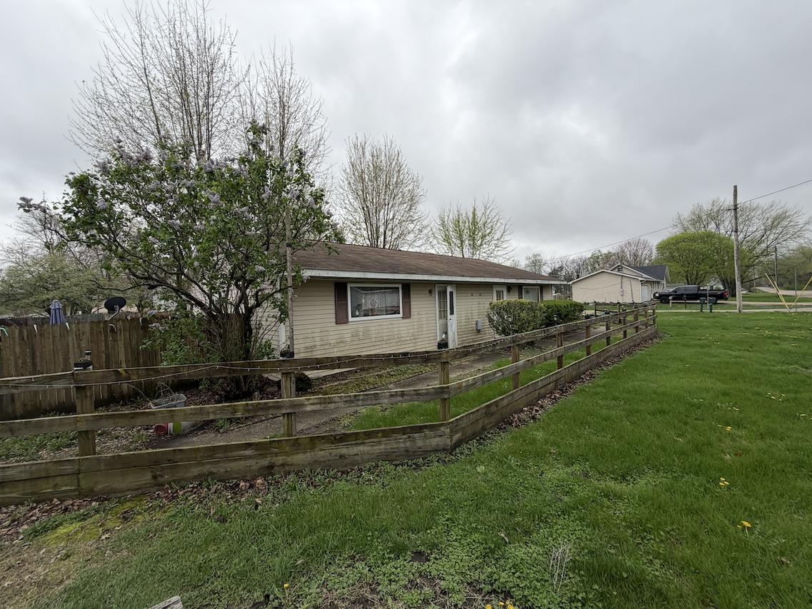 103 W Bacon St., Amboy, IL 61310
