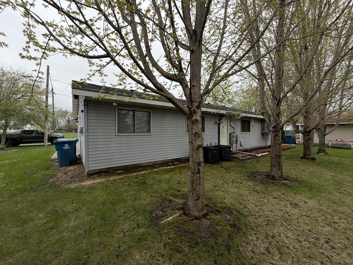 161 N Bailey Ave., Amboy, IL 61310