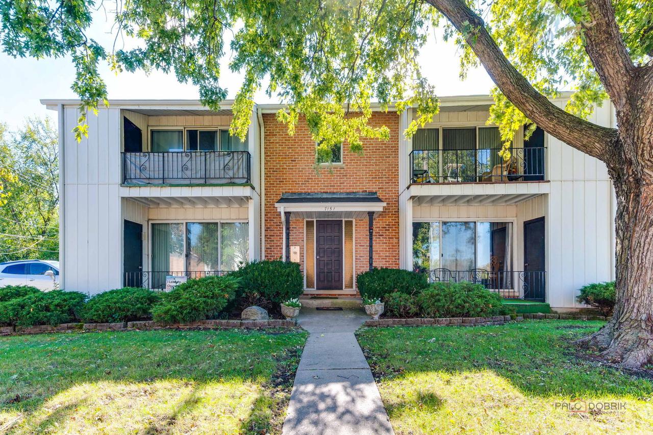 7151 177th Pl. #4, Tinley Park, IL 60477