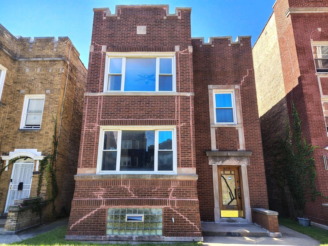 8012 S Rhodes Ave., Chicago, IL 60619