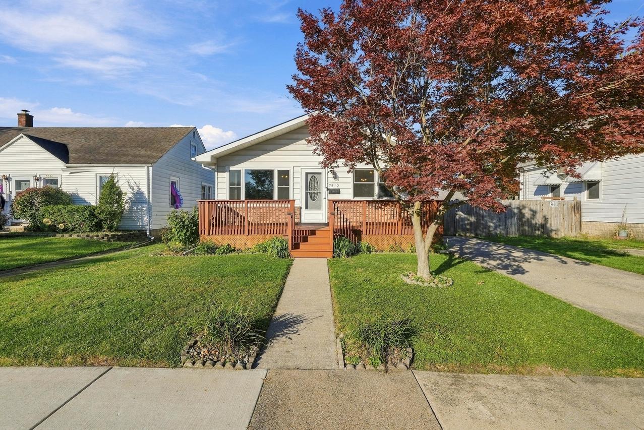3510 Wallace Ave., Steger, IL 60475