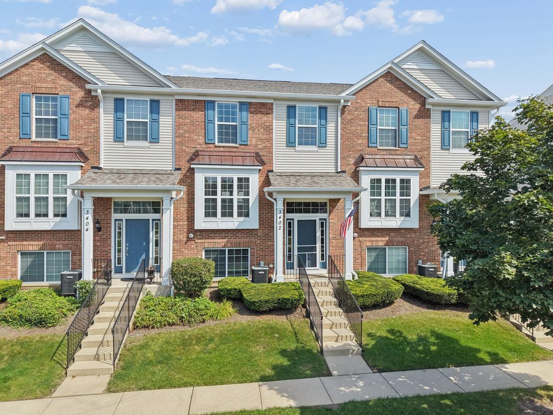 3402 Neubauer Cir., Lindenhurst, IL 60046