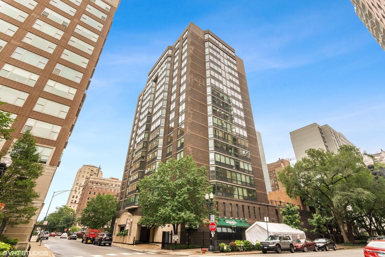 21 W Goethe St. #6F, Chicago, IL 60610