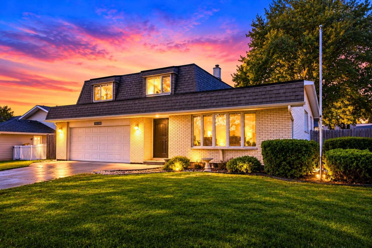 907 Lark St., Peotone, IL 60468