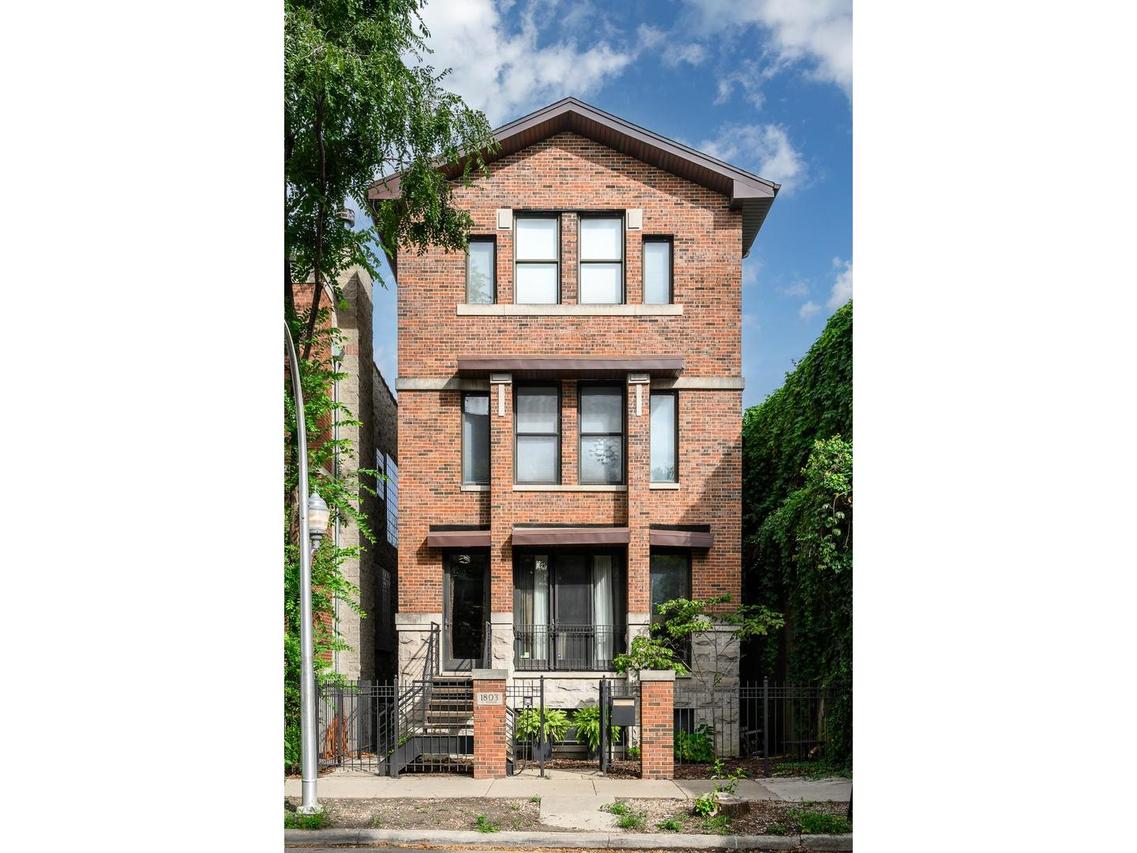 1803 N Hoyne Ave., Chicago, IL 60647