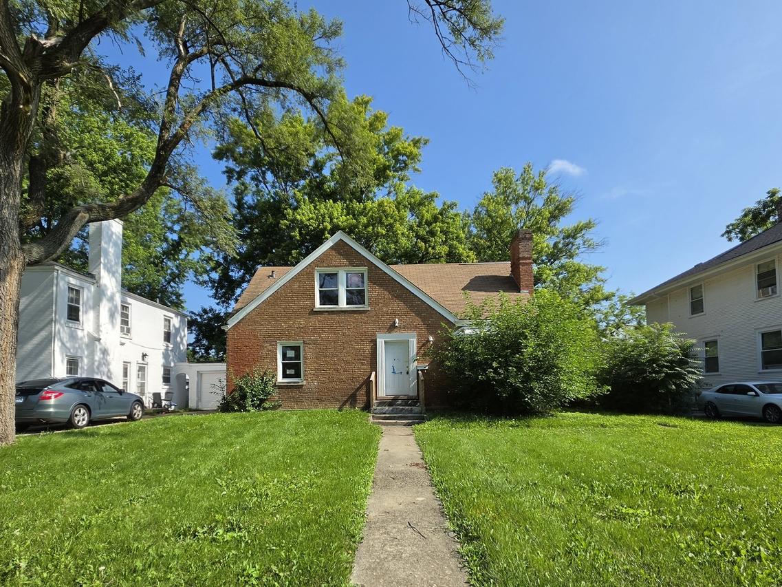 289 W 16th St., Chicago Heights, IL 60411