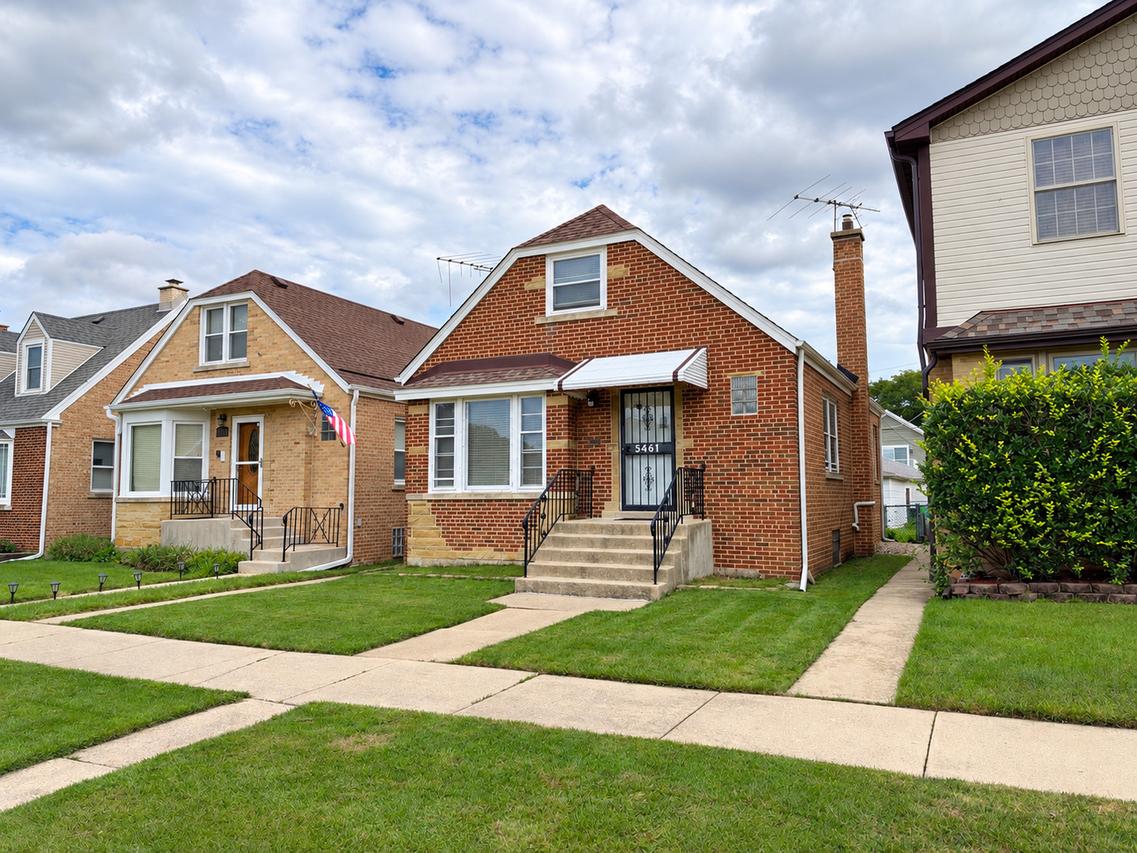 5461 N New England Ave., Chicago, IL 60656