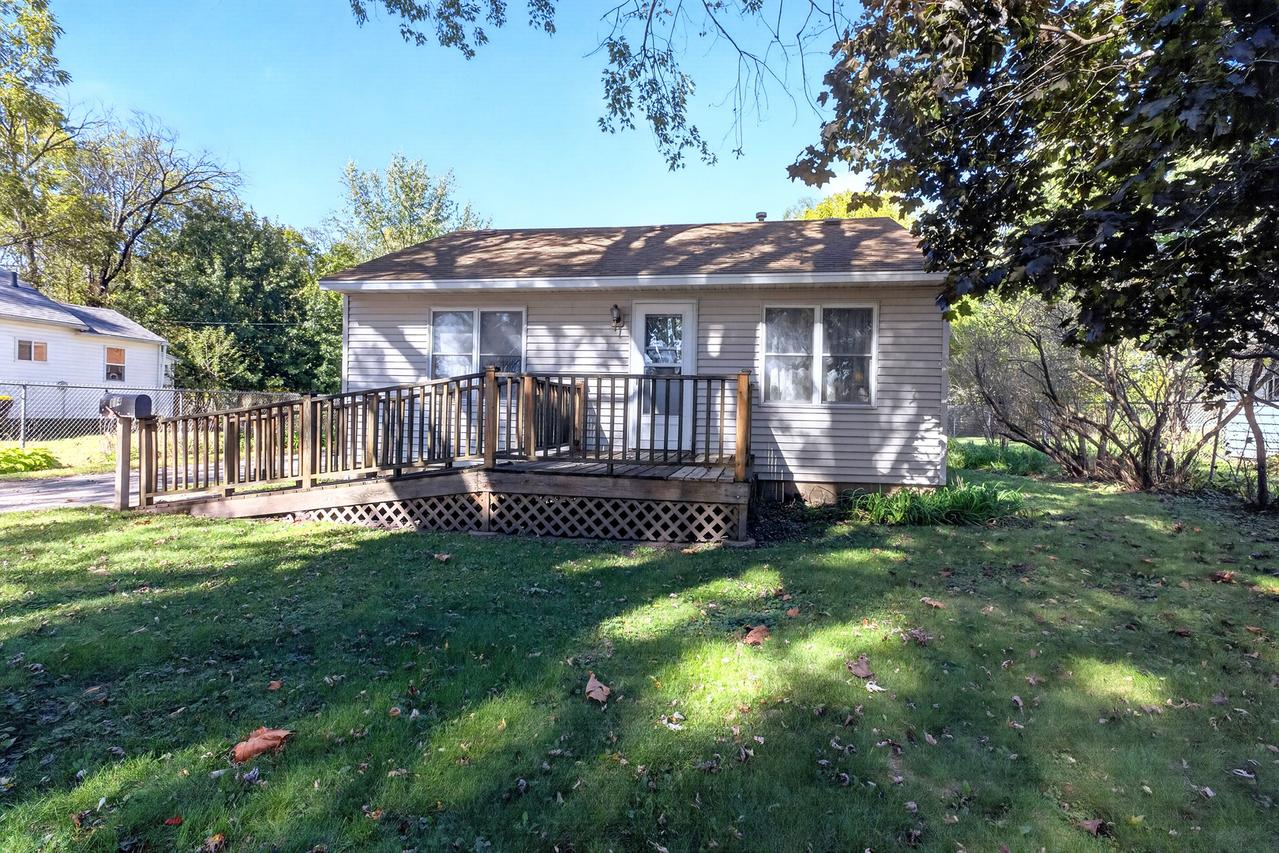 114 Winona Dr., Machesney Park, IL 61115
