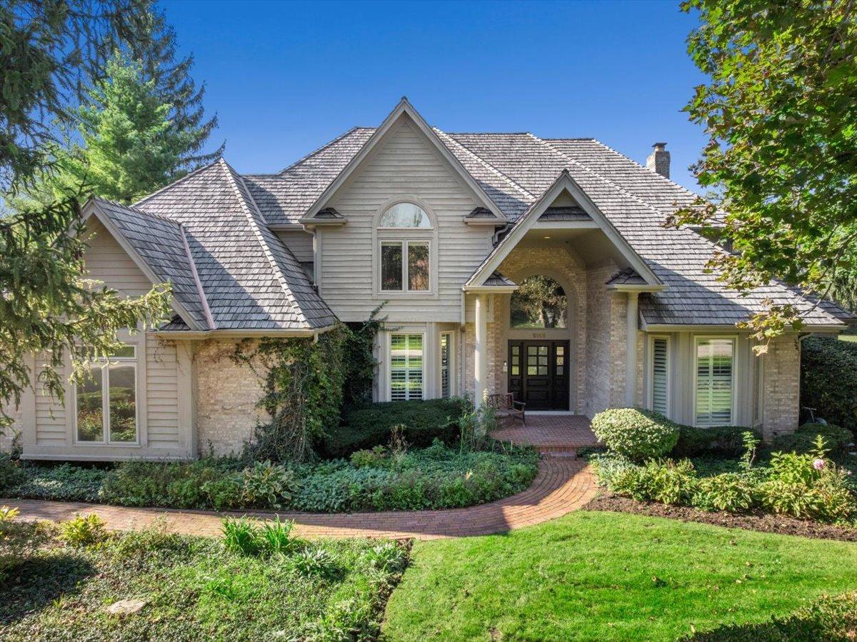 5146 Bridlewood Ln., Long Grove, IL 60047