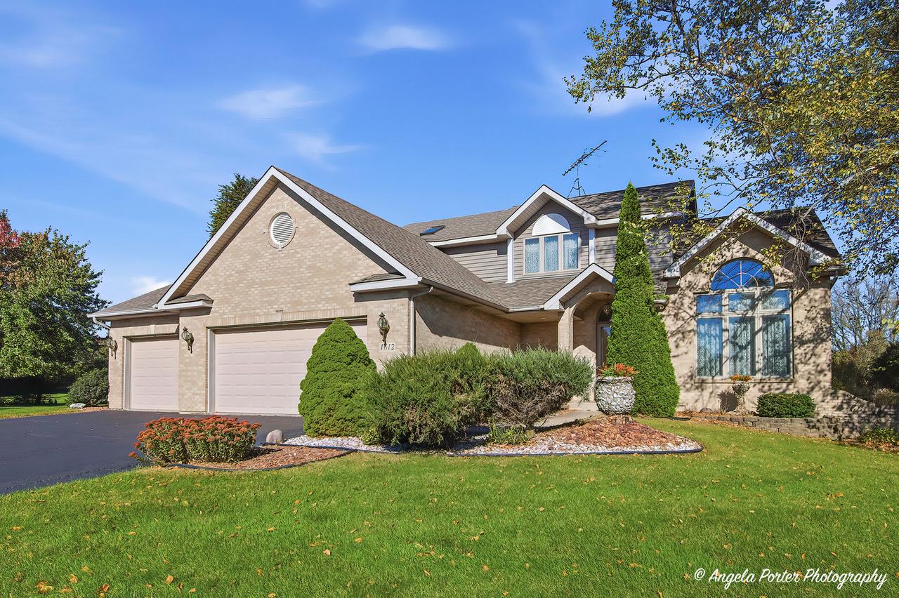 1612 Beech St., Spring Grove, IL 60081