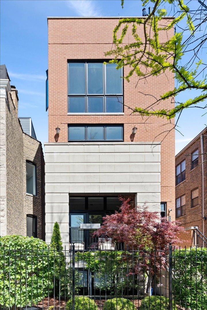 2715 N Mildred Ave. #PH, Chicago, IL 60614