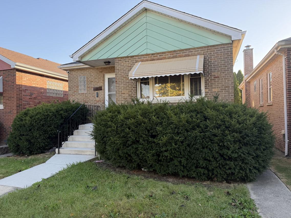 3839 Harvey Ave., Berwyn, IL 60402